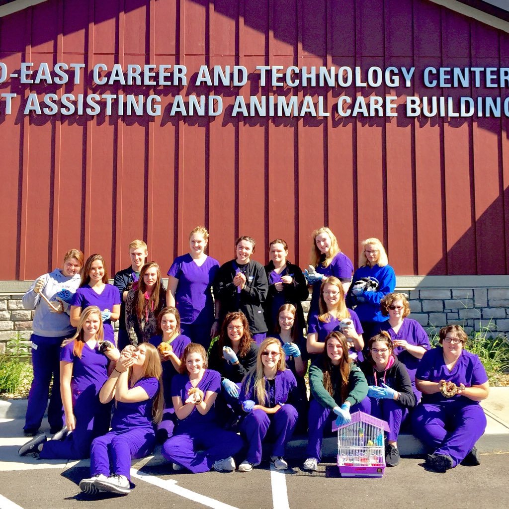 Mid-East Vet Assisting Class of 2018
