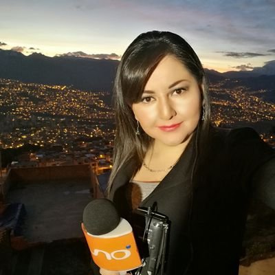 Periodista Red Uno de Bolivia.