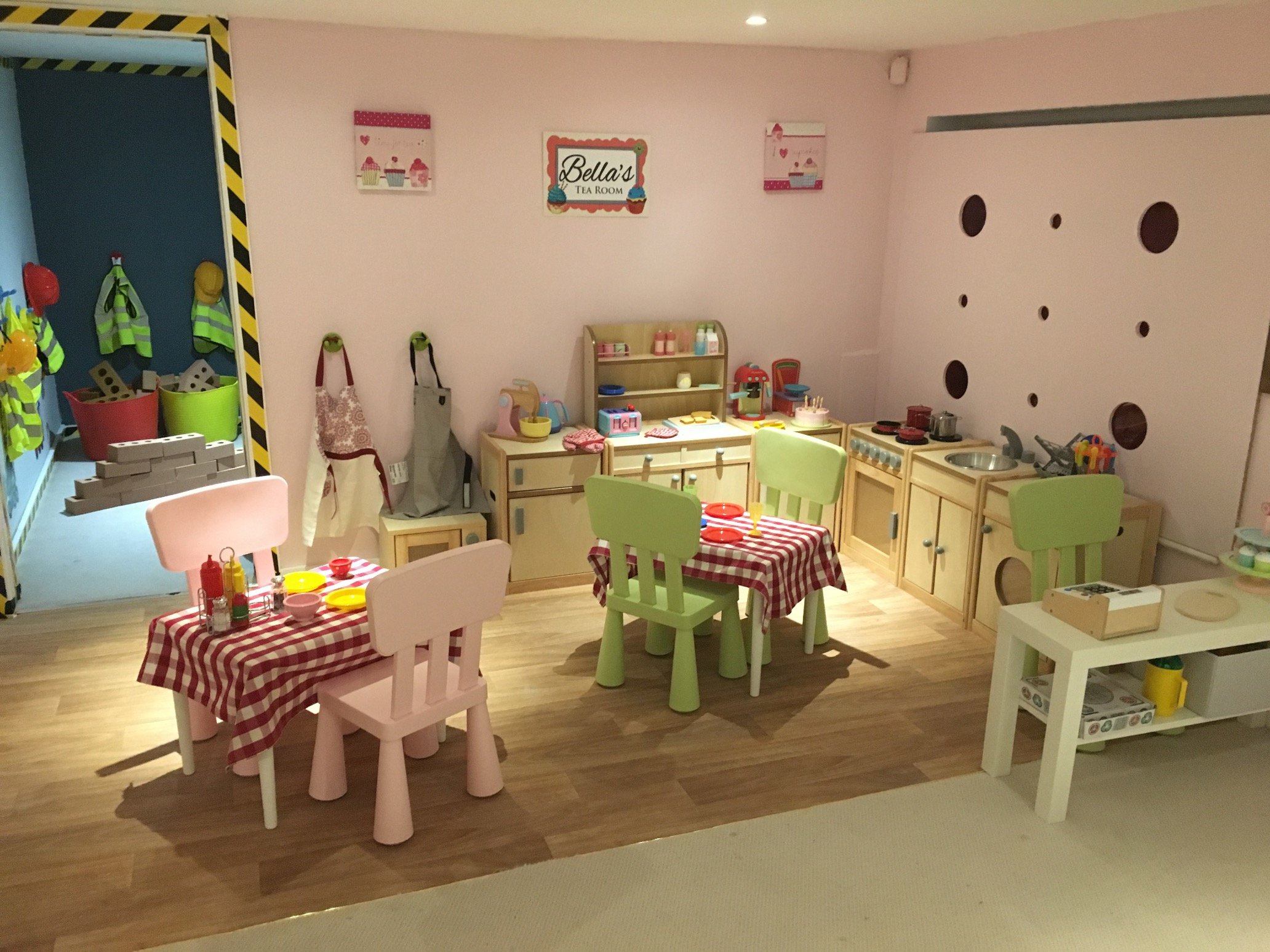 Little Lambs Softplay and Café Open 7 days a weekend at our New Venue in Coulsdon also offering Roleplay areas
