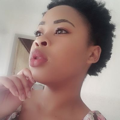 •God fearing lady
•Aspiring actress :
Played Loeloe on ' Vaselinetjie 2017
•Music addic