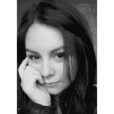 Karina_Berm's profile picture. 