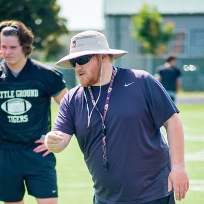 Offensive Line coach at Columbia River HS. T&F Throws coach at Battle Ground HS. WSU-Vancouver grad. Chicago Cubs and UW Husky/AU Tigers fan. 🤘Metal Head🤘