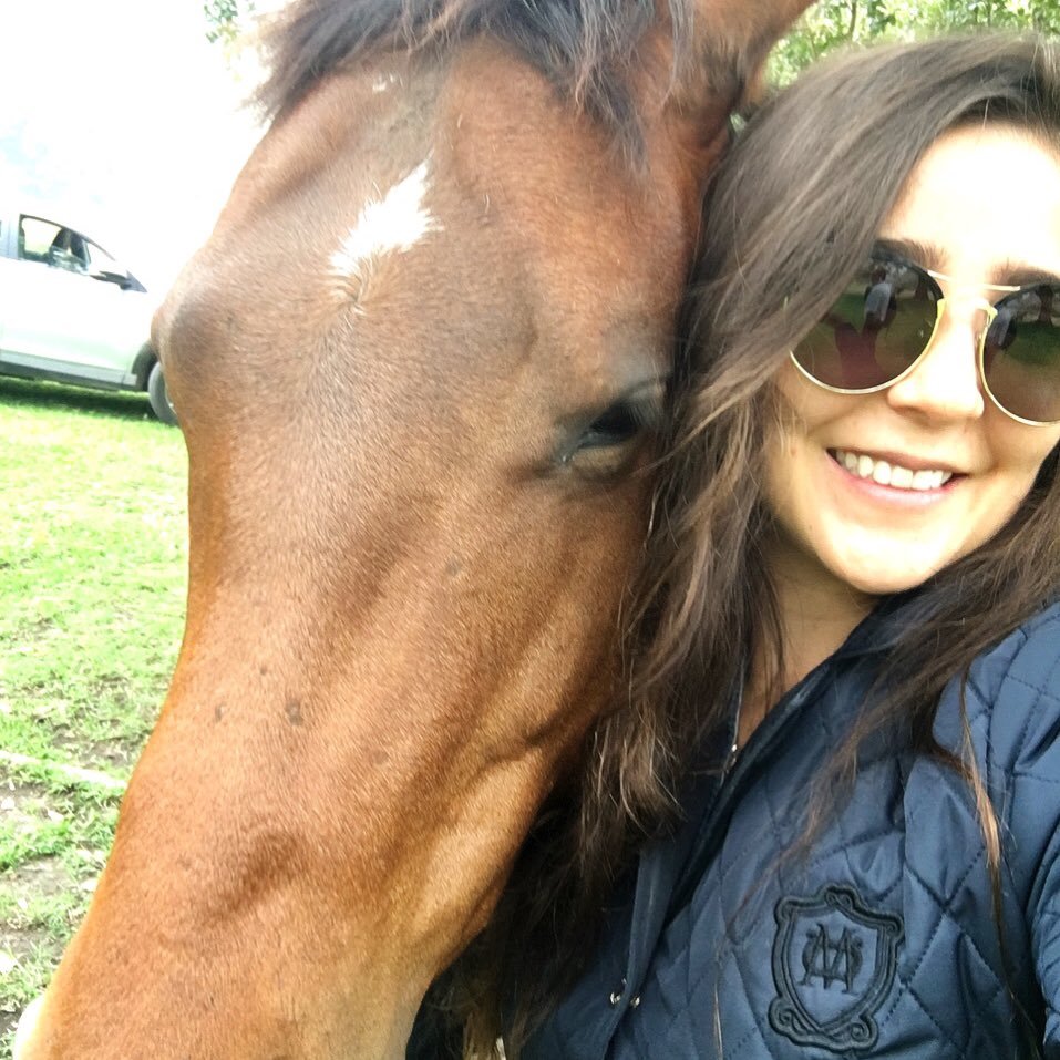 DaraHid2000's profile picture. 