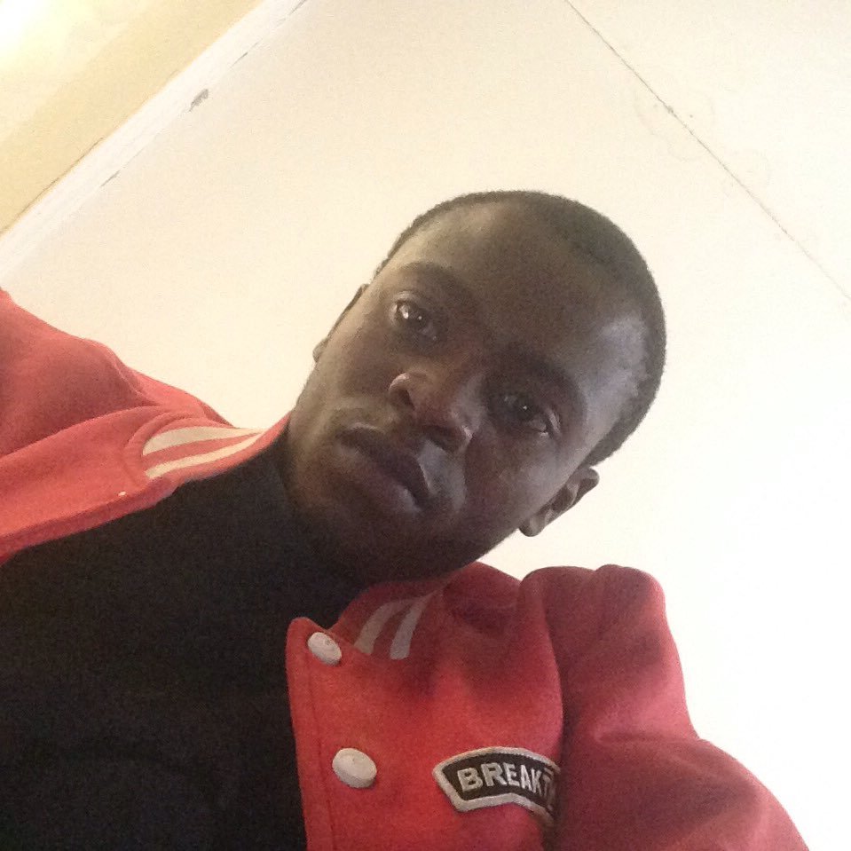 Carpe Diem! Football Fan. Tech Solution Developer. Family Man & Youngin @ h_art