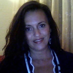 Dicen que cuando una persona tiene la mirada perdida, significa que en su mente ve cosas que superan la realidad.