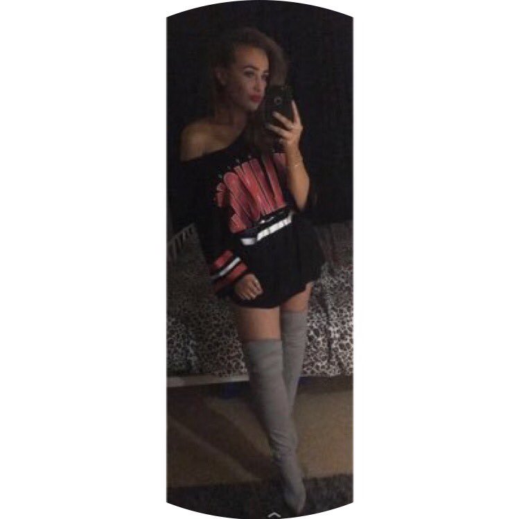 juliatolsonx's profile picture. ig; juliatolsonx