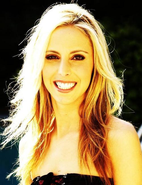 stylist_jenn's profile picture. 