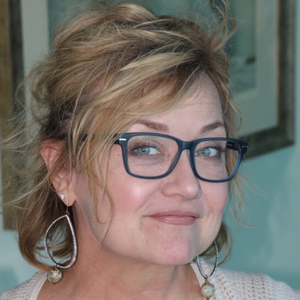Fractional CMO. Strategic marketing partner. Loves God, Ft. Worth, Texas, coffee, wine, and Blue Bell ice cream. All flavors.