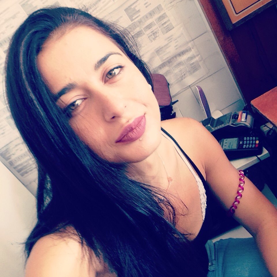 katsipiangelika's profile picture. 🌹🌹ΝΑ ΧΑΜΟΓΕΛΑΣ🌹🌹