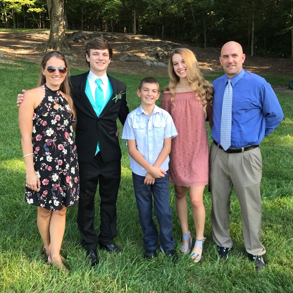 deekeeble1's profile picture. 