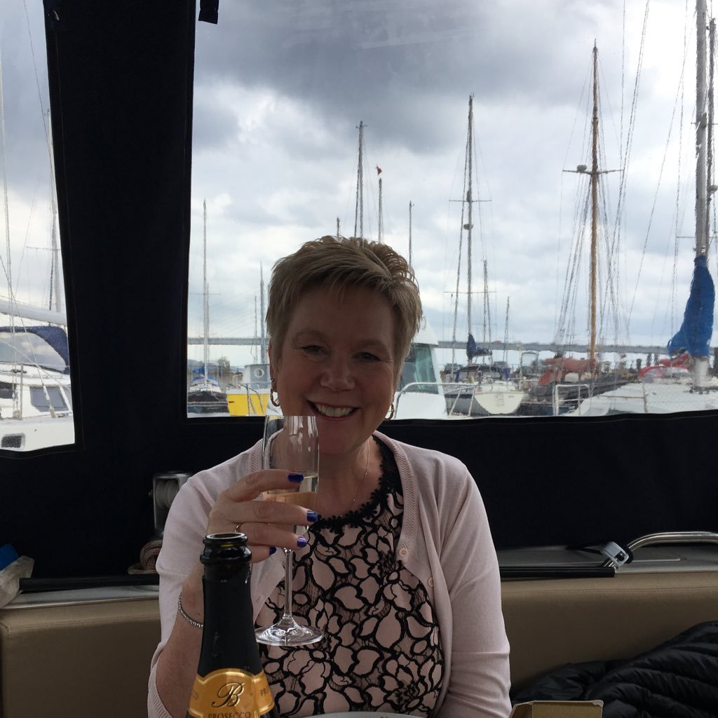 AllieMore's profile picture. Married to Rob and mommy to Max and Molly! Love my vodka and live every day like it's my last cos one day it will be! Life ain't no dress rehearsal!