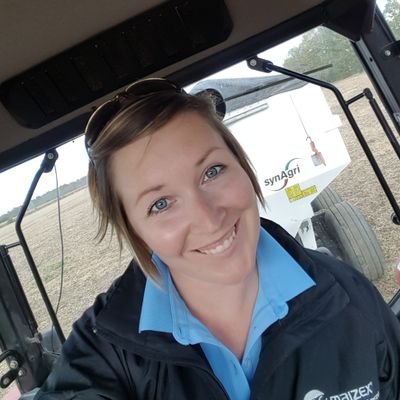 Maizex Seeds Territory Manager, CCA-ON, Canadian Farmer, OAC alumni, 4H leader and alumni; Agvocate. 🐄🐖🌽

Tweets are mine.