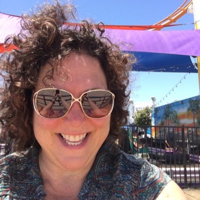 Linda W. Navarro Profile