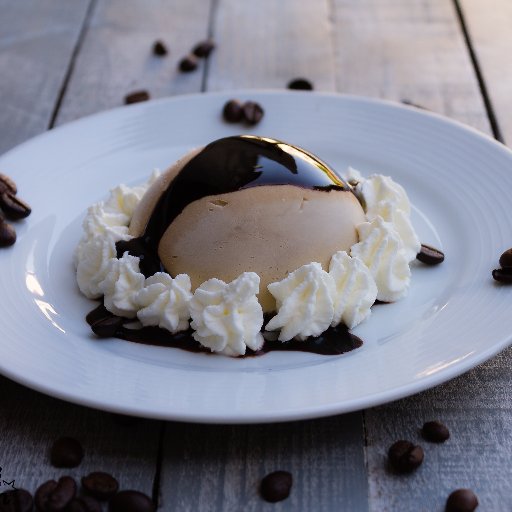 CakesandChicken's profile picture. Blog di cucina, nato un po' per scherzo e per documentare i miei successi in cucina!