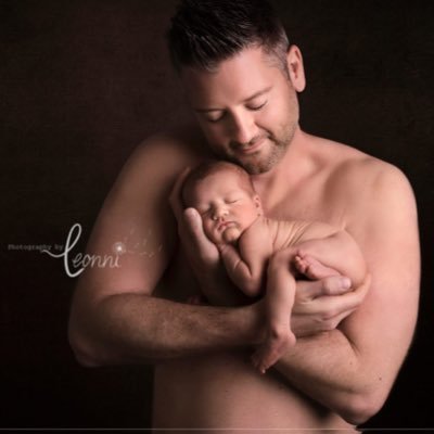 AntHowarth's profile picture. 