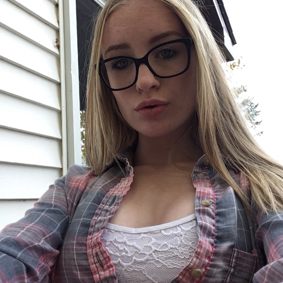 Victoria_Ray123's profile picture. 