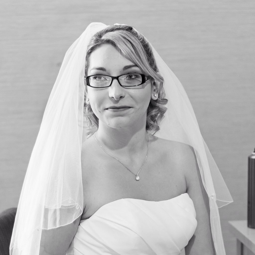 I'm a happily married chronic pain warrior that strongly believes family is everything and life is what you make it 😉