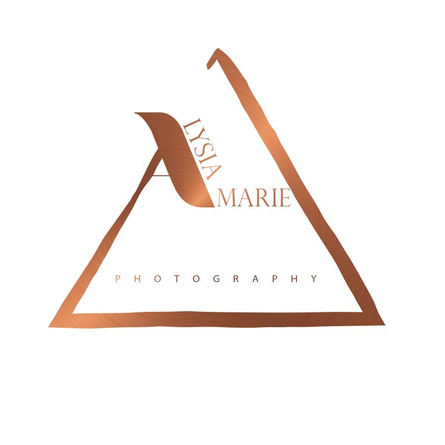 alysiamphoto's profile picture. High School Senior Portrait Photographer. I inspiring High School seniors to be themselves, to love themselves and feel free.