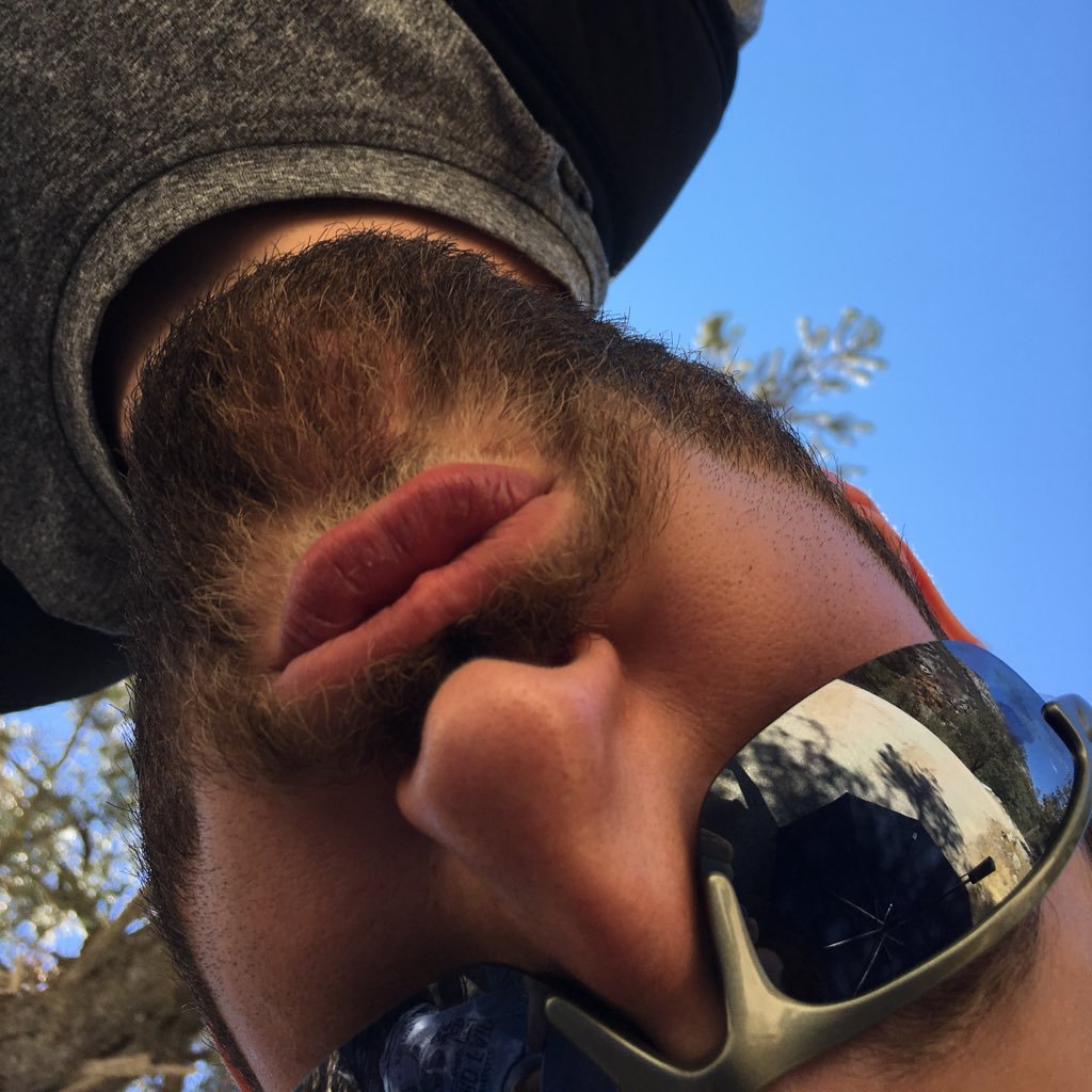 needabagel666's profile picture. I exist, therefore, uhhh