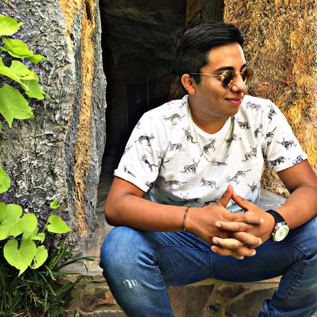 Paarraa28's profile picture. Snapchat: Paarraa28