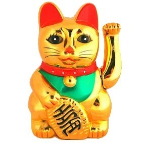 デザイナーで古物商。 細かいことが気になって、大きなことが進まない。パートナーとその家族、猫、犬4匹、と暮らす北海道の森の中🌲🌲🌲 #造形作家タケナカ #THEICEMANS