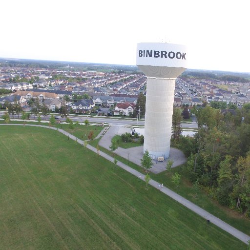 The Binbrook real estate market is booming. Call (289) 309-6338 if you are looking to buy or sell your home. #binbrook #binbrookrealestate 🏡