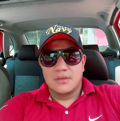 La vida pasa rápido por eso, goza, ríe, enamorate,disfruta, llora, vive, antes que el telón de la vida baje, y recuerda que esta no permite ensayos,