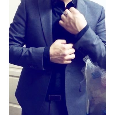 I like guy shoe and sock. 🇲🇾 I like guy in Formal wear. I like guy wear leather and boot.
