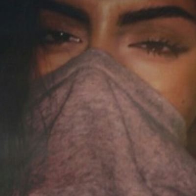 تجدني في خرير الماء
وموج البحر
واصوات العصافير
في الناي والعود واهازيج الحب
