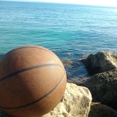 Periodista deportivo. Deportes COPE Baleares. 15:25h. Escribí el blog Con Basket sí hay paraíso https://t.co/bN8iL99WNR 
Cuenta personal, mis opiniones y un poco de todo