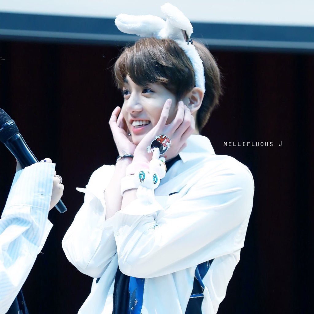 HNT_BTSlove's profile picture. JC3_방 탄 소 년 단사랑해💜 グクミンよりall💜💜💜 橋野健❤︎＿無言フォロー失礼します＿※armyさんと絡み希望⚡⚡100%フォロバ⚡⚡ →【@BTS_twt】←