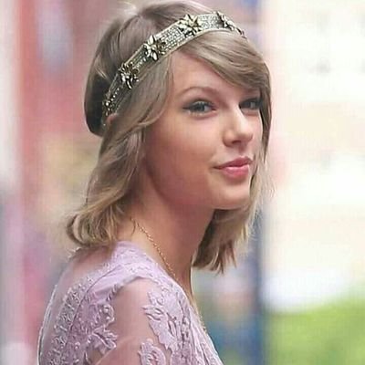 °~Perfectly•Imperfect~•
Just be yourself, there are no one BETTER.-TAYLOR SWIFT😍
•swag/savage
•daydreamer
•alone and depressed
•quotes about US! GIRLS!!!!