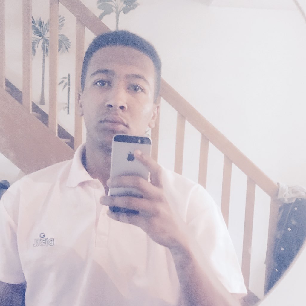 RaumavilleA's profile picture. Martiniquement Antillais.  Saint-Brieuc