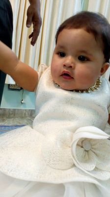 shah_farah26's profile picture. Proud Mumma of a cute girl.. 😍😍