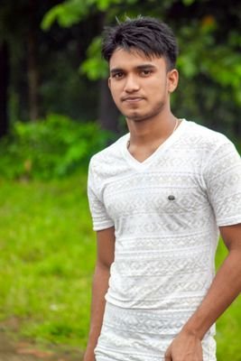 robul56289204's profile picture. 18