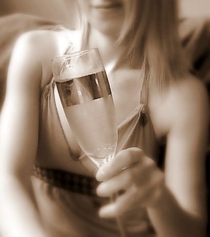 diapersanddates's profile picture. Single mom writing about my (hopefully) juicy love life.