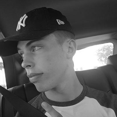 Jack Kennedy, Art & Level Design
Playing on : @Twister_eSports