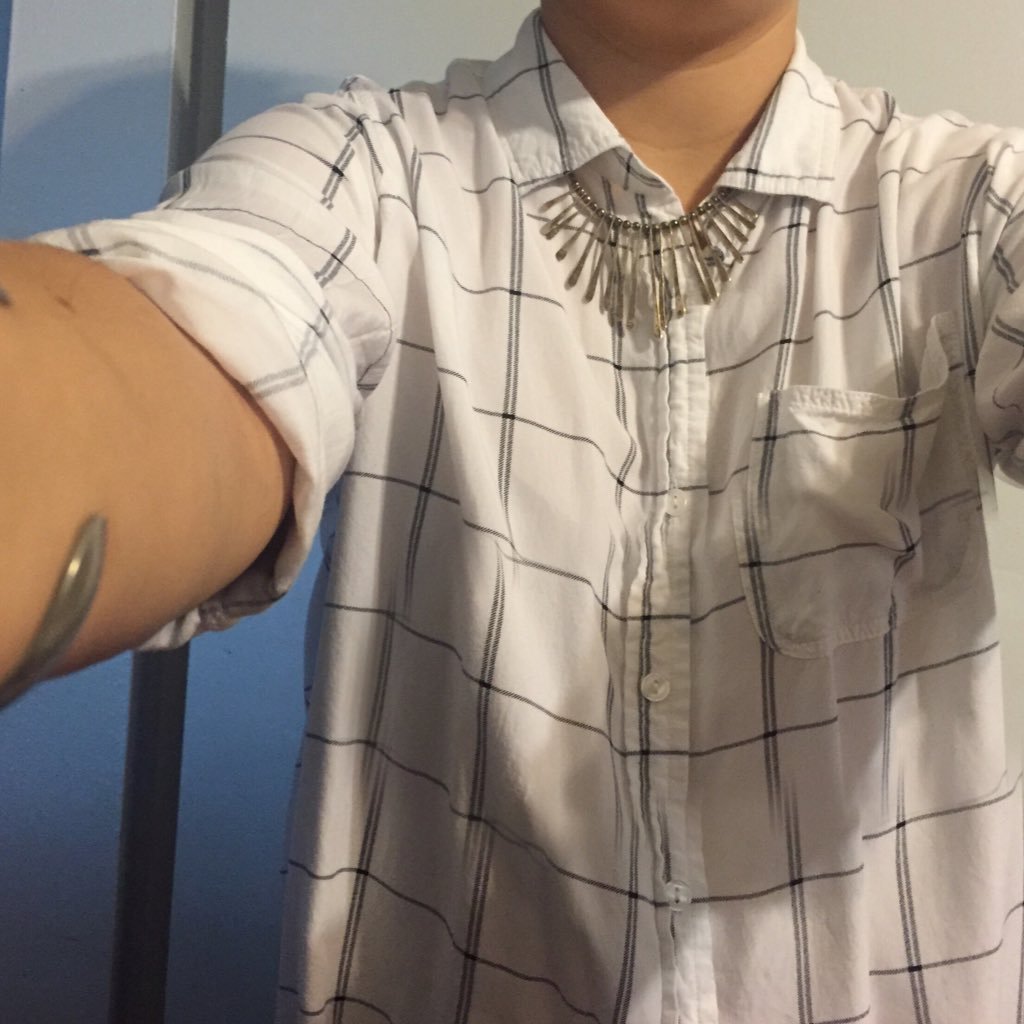 LivUnhinged's profile picture. 👁‍🗨 can't catch me.