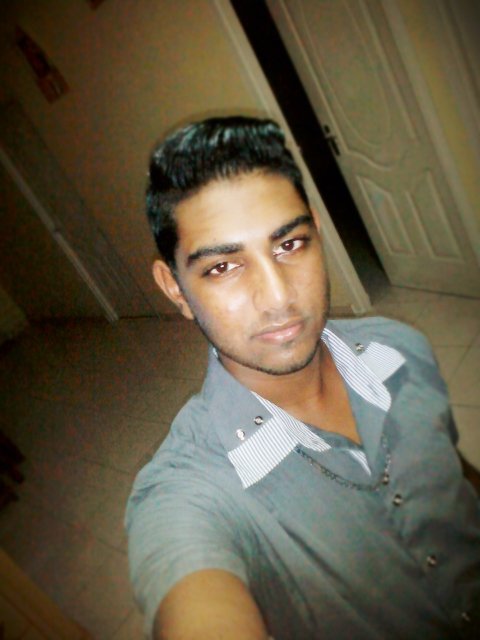 Fav 4 Fav
RT 4 RT
Birthday: 25/10
**follow 4 follow**