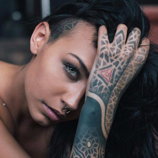 IDontGlitter's profile picture. She was free in her wildness. She was a wanderess, a drop of free water. She belongs to only one man. His name?  @HeartOfTheFlame. #BoonieBaby