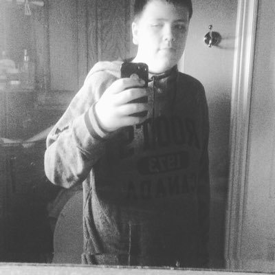 Codaisathug's profile picture. EDHS grade 11