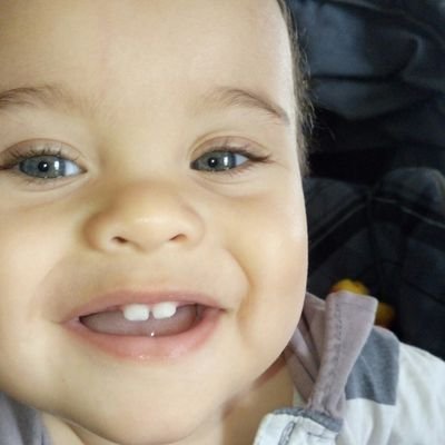 julienaiara's profile picture. posso nao ter tudo que quero mais tenho tudo oque preciso minha familia meu bem maior AMO mais que tudo ...