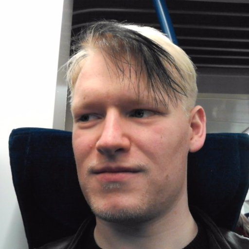 mobile dev. caring about green little droids 🤖 & blue fluffy birds 🐦, working @MOIAmobility 🚘, organizing @androidhh & @devfesthh (just talking for myself)