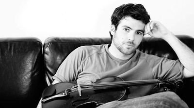 Passionate violist on a mission to play great music and give back to society. Soloist, chamber musician, professor.