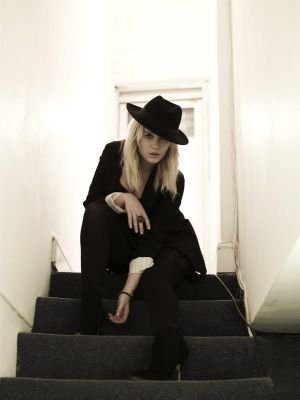 AlexRootsHQ's profile picture. This page is dedicated to the gorgeous Singer, Actress and TV Presenter #AlexRoots follow the lady herself @AlexRoots