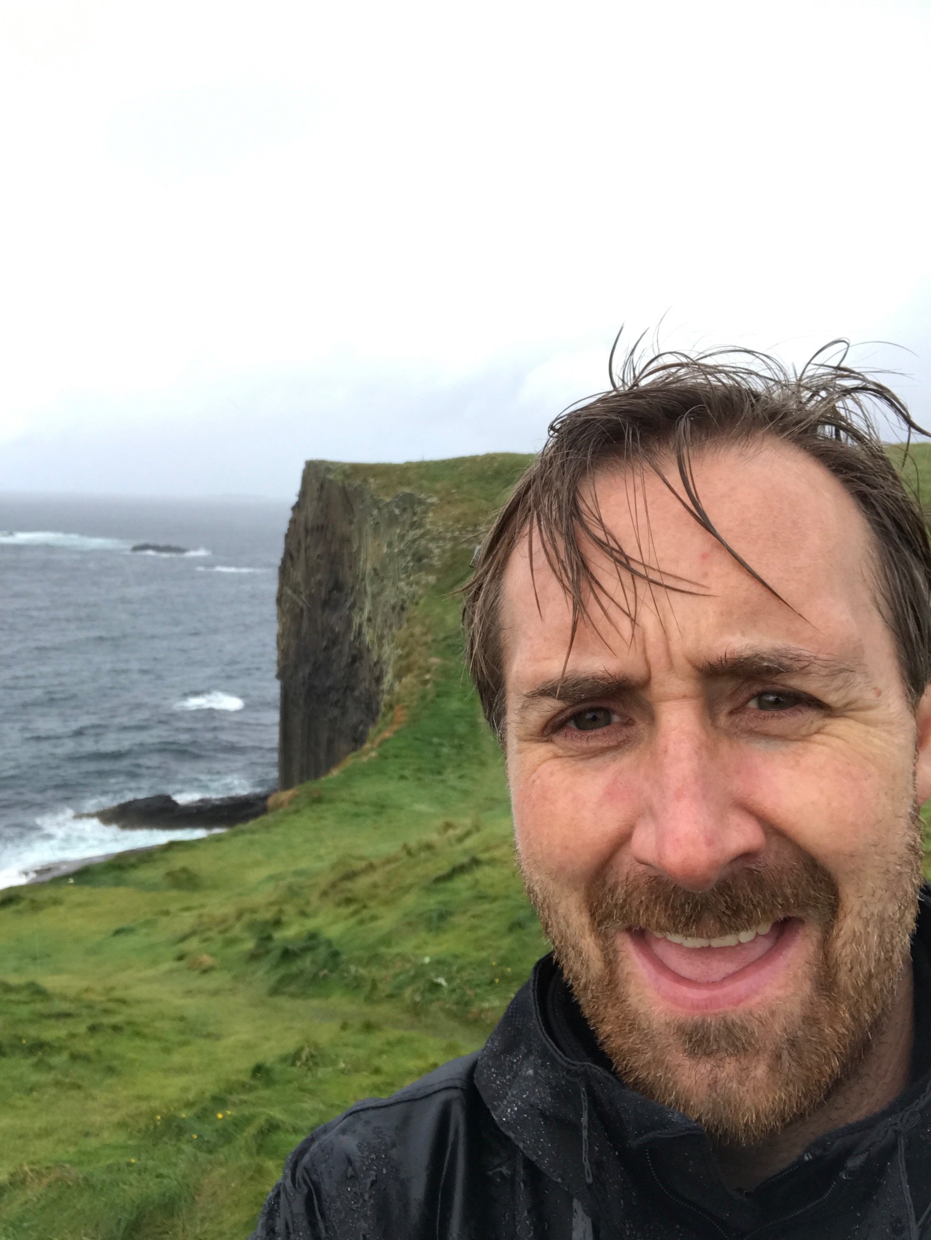 Headteacher, football coach, Dad of 2, husband and foodie.