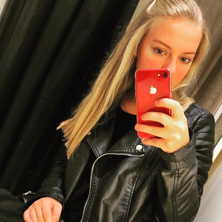 sxlpk's profile picture. Private