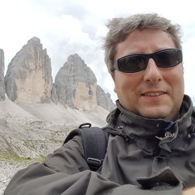 Ingeniero en Informática - Healhtech - Desarrollo de Negocio y Vivir la Vida - Twitter personal. Opiniones personales.