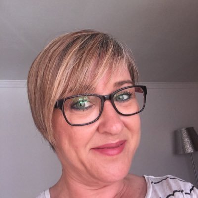 Elenaga54415126's profile picture. 