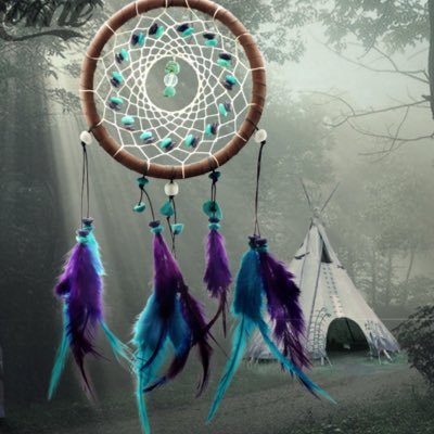 We are unique dreamers who are coming together and unite. We conquer our fears,and chase our dreams. Being spiritually free,truthful,and honest is how we live.